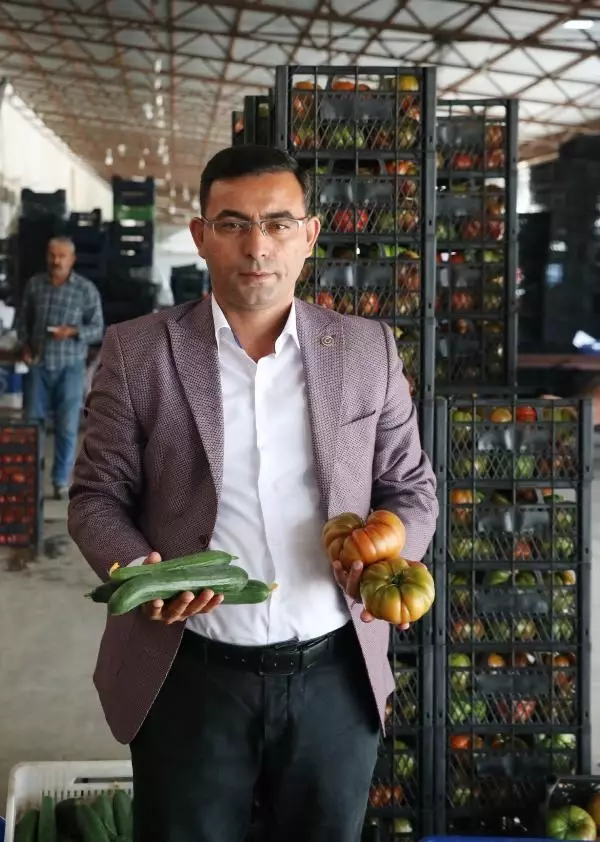ANTALYA'DA SEKTÖR TEMSİLCİLERİNDEN 'SEMT PAZARLARI AÇILSIN' TALEBİ ANTALYA'DA SEKTÖR TEMSİLCİLERİNDEN 'SEMT PAZARLARI AÇILSIN' TALEBİ