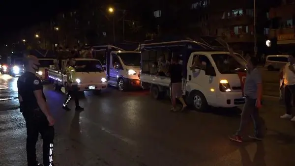 Son Dakika | ANTALYA'DA YÜZLERCE ROMAN'DAN 'CANER SARMAŞIK ŞEHİT SAYILSIN' KONVOYU Son Dakika | ANTALYA'DA YÜZLERCE ROMAN'DAN 'CANER SARMAŞIK ŞEHİT SAYILSIN' KONVOYU