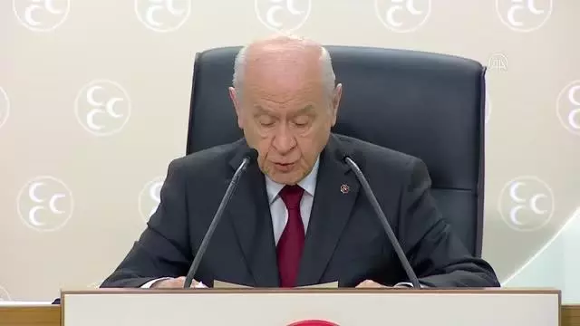 Bahçeli: 'Siyaseti gladyatör arenasına dönüştürmek akıl harcı değildir' Bahçeli: 'Siyaseti gladyatör arenasına dönüştürmek akıl harcı değildir'