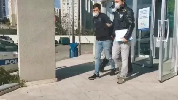 BAŞAKŞEHİR'DE BİSİKLET ÇALAN ŞÜPHELİ KAMERADA BAŞAKŞEHİR'DE BİSİKLET ÇALAN ŞÜPHELİ KAMERADA