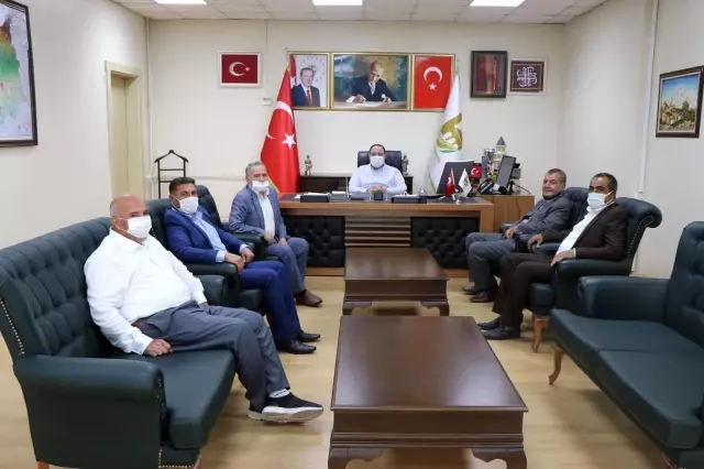 Başkan Ekinci muhtarlarla bir araya geldi Başkan Ekinci muhtarlarla bir araya geldi