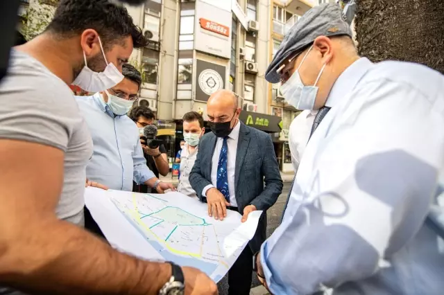 Başkan Soyer, Talatpaşa Bulvarı'ndaki asfalt çalışmalarını inceledi Başkan Soyer, Talatpaşa Bulvarı'ndaki asfalt çalışmalarını inceledi