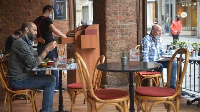 Bayram sonrasında kademeli normalleşme planı! Önce okullar açılacak sonra sırasıyla küçük esnaf ve restoranlar