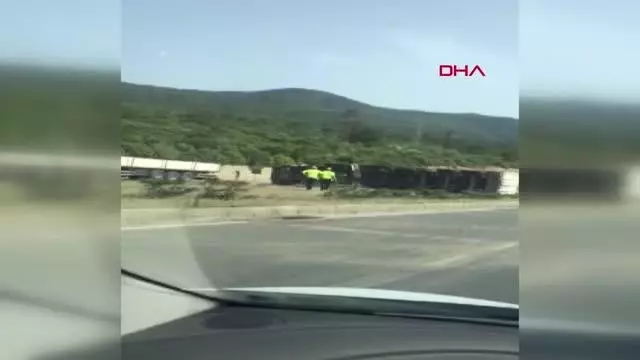 Bodrum'da TIR devrildi: 1 yaralı Bodrum'da TIR devrildi: 1 yaralı