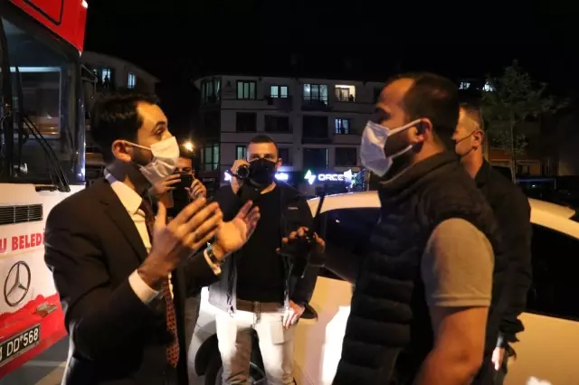 Bolu'da belediyenin otobüsle yaptığı müzik yayını polis tarafından sonlandırıldı Bolu'da belediyenin otobüsle yaptığı müzik yayını polis tarafından sonlandırıldı