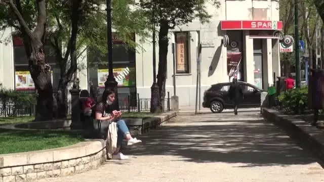 BUDAPEŞTE - Macaristan'da 'aşı kimliğine' sahip vatandaşlar daha fazla olanaktan faydalanıyor BUDAPEŞTE - Macaristan'da 'aşı kimliğine' sahip vatandaşlar daha fazla olanaktan faydalanıyor