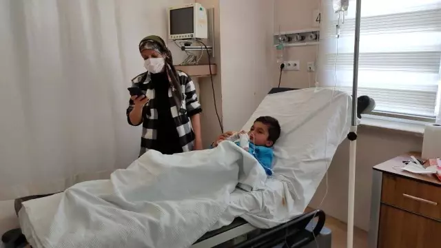 Kozalak toplamak için çıktığı ormanda kaybolan minik Kerem'in sağlık durumu iyi Kozalak toplamak için çıktığı ormanda kaybolan minik Kerem'in sağlık durumu iyi