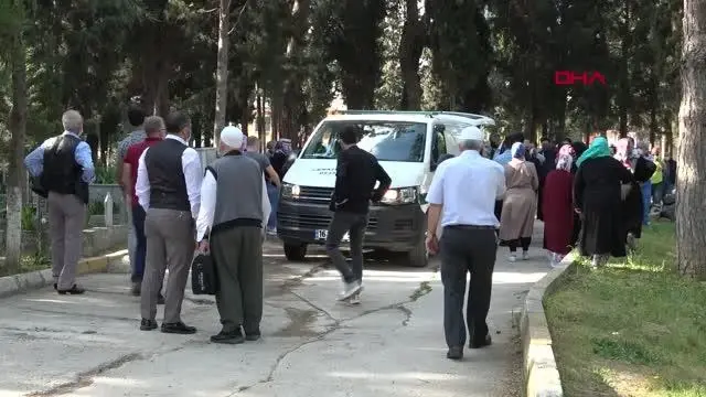 BURSA DEVRİLEN SERVİS MİDİBÜSÜNDE HAYATINI KAYBEDEN İLKNUR KAYA TOPRAĞA VERİLDİ BURSA DEVRİLEN SERVİS MİDİBÜSÜNDE HAYATINI KAYBEDEN İLKNUR KAYA TOPRAĞA VERİLDİ