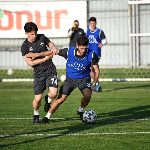 Bursaspor'da Keçiörengücü maçı hazırlıkları devam ediyor Bursaspor'da Keçiörengücü maçı hazırlıkları devam ediyor