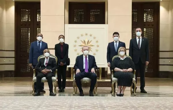 Etiyopya Büyükelçisi Mahmud, Cumhurbaşkanı Erdoğan'a güven mektubu sundu Etiyopya Büyükelçisi Mahmud, Cumhurbaşkanı Erdoğan'a güven mektubu sundu