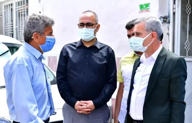 Çınar, vatandaşların evlerinde taleplerini dinliyor Çınar, vatandaşların evlerinde taleplerini dinliyor
