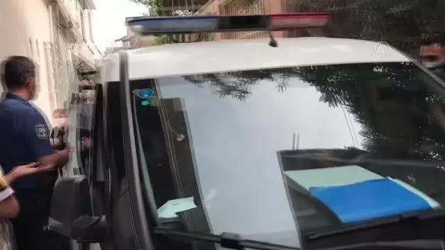 Çocuklarını darbettiği öne sürülen kadın gözaltına alındı Çocuklarını darbettiği öne sürülen kadın gözaltına alındı