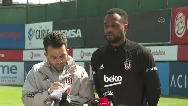 Cyle Larin Galatasaray derbisini kazanacaklarına inanıyor (2) Cyle Larin Galatasaray derbisini kazanacaklarına inanıyor (2)