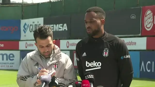 Cyle Larin Galatasaray derbisini kazanacaklarına inanıyor (2) Cyle Larin Galatasaray derbisini kazanacaklarına inanıyor (2)