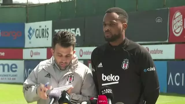 Cyle Larin Galatasaray derbisini kazanacaklarına inanıyor (2) Cyle Larin Galatasaray derbisini kazanacaklarına inanıyor (2)