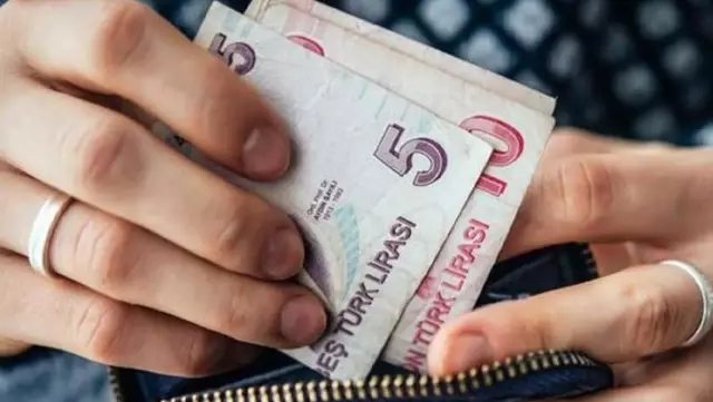 Diyanet'ten fitre ve zekat uyarısı: Tam kapanma sürecinde internet bankacılığı üzerinden ödenebilir Diyanet'ten fitre ve zekat uyarısı: Tam kapanma sürecinde internet bankacılığı üzerinden ödenebilir