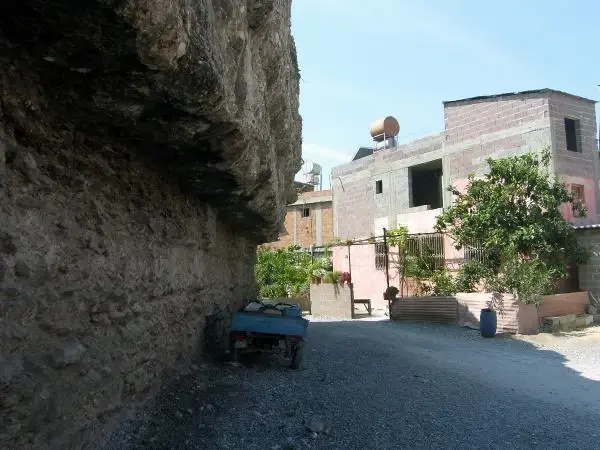 Donuktaş Roma Tapınağı, turizme kazandırılmayı bekliyor Donuktaş Roma Tapınağı, turizme kazandırılmayı bekliyor