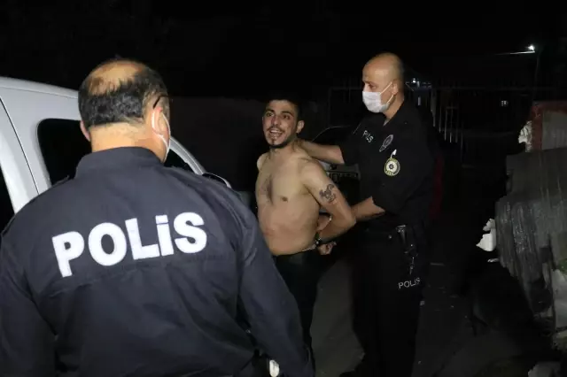 Son dakika haberi... 'Dur' ihtarına uymayıp kaçtı, yakalanınca 'Polis benim baş tacım' dedi Son dakika haberi... 'Dur' ihtarına uymayıp kaçtı, yakalanınca 'Polis benim baş tacım' dedi