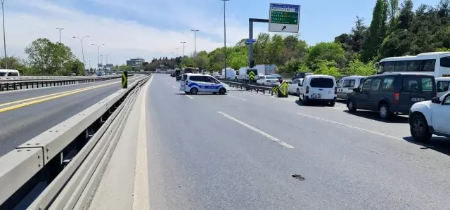 Son dakika haberi! E-5'te meydana gelen kaza sonrası yol trafiğe kapandı Son dakika haberi! E-5'te meydana gelen kaza sonrası yol trafiğe kapandı