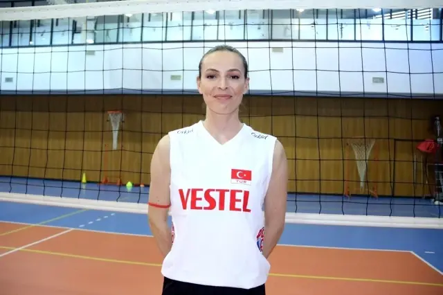 A Milli Kadın Voleybol Takımı hazırlıklarını sürdürdü A Milli Kadın Voleybol Takımı hazırlıklarını sürdürdü