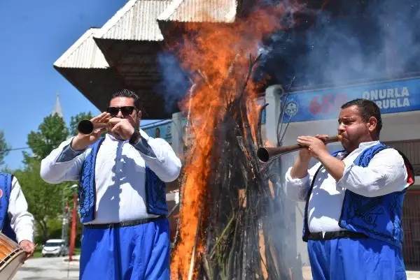 Edirne'de 1400 yıllık 'Kakava ateşi' bu yıl da sembolik yakılacak Edirne'de 1400 yıllık 'Kakava ateşi' bu yıl da sembolik yakılacak