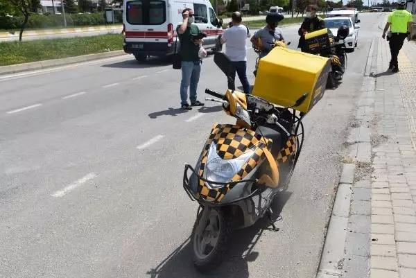 EDİRNE'DE, AT ARABASINA MOTOSİKLETLE ÇARPAN KURYE YARALANDI EDİRNE'DE, AT ARABASINA MOTOSİKLETLE ÇARPAN KURYE YARALANDI