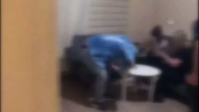 ESKİŞEHİR - Ruhsatsız iş yerinde kumar oynayan 17 kişiye para cezası uygulandı ESKİŞEHİR - Ruhsatsız iş yerinde kumar oynayan 17 kişiye para cezası uygulandı