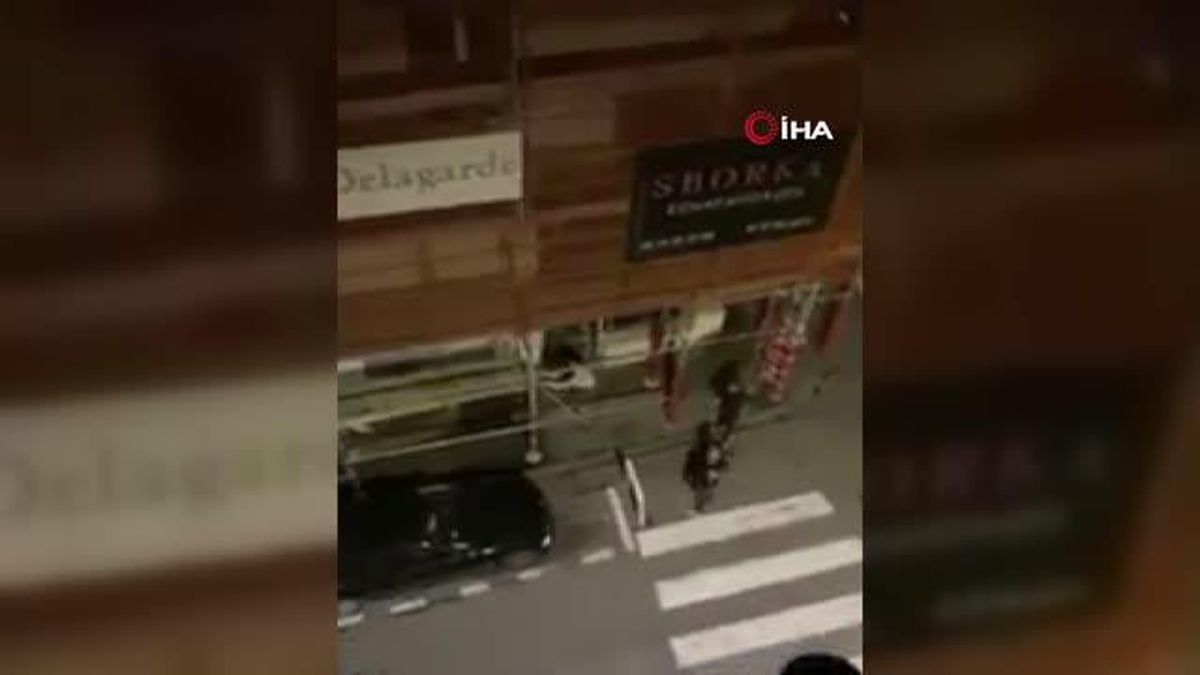 Fransa'da Yasa Dışı Partiye Katılan 2 Gence Polis Şiddeti