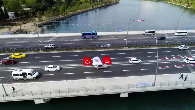 Girne Köprüsü genişletildi, yol 10 şeride çıkarıldı Girne Köprüsü genişletildi, yol 10 şeride çıkarıldı