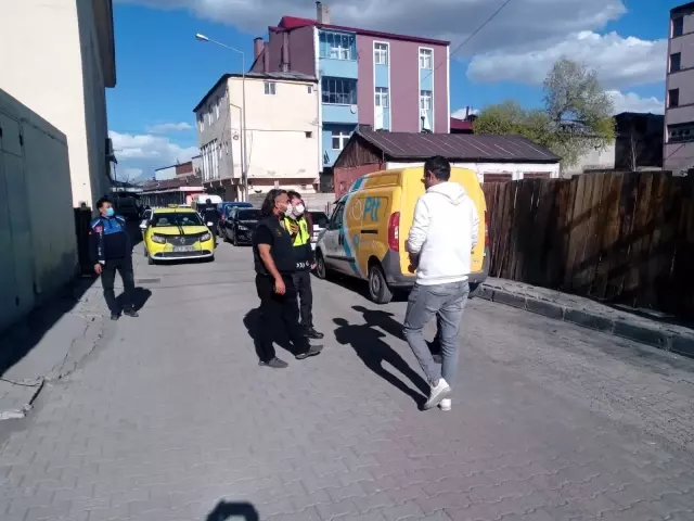 Son dakika haberi | Göle'de polis ve zabıtadan ortak uygulama Son dakika haberi | Göle'de polis ve zabıtadan ortak uygulama