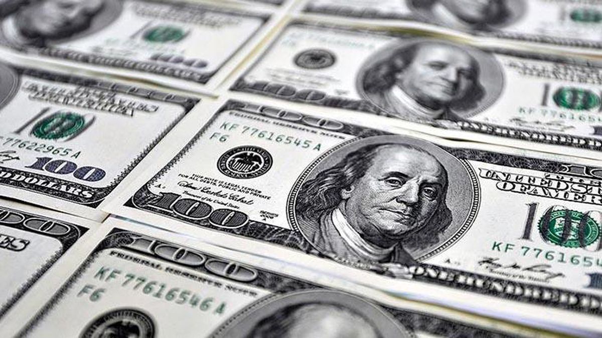 Güne yükselişle başlayan dolar 8,30 seviyelerinden işlem görüyor