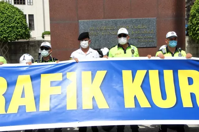 Trafik Haftası'na konvoylu kutlama Trafik Haftası'na konvoylu kutlama