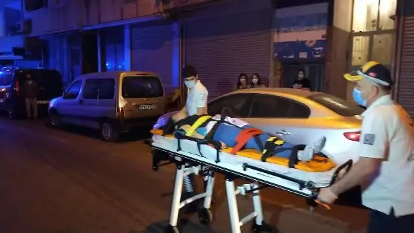 İKİ BİNA ARASINDAKİ BOŞLUĞA DÜŞEN KIZI İTFAİYE KURTARDI İKİ BİNA ARASINDAKİ BOŞLUĞA DÜŞEN KIZI İTFAİYE KURTARDI
