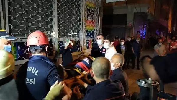 İKİ BİNA ARASINDAKİ BOŞLUĞA DÜŞEN KIZI İTFAİYE KURTARDI İKİ BİNA ARASINDAKİ BOŞLUĞA DÜŞEN KIZI İTFAİYE KURTARDI