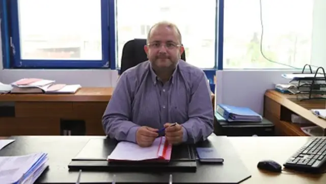 İlçe bu haberle kaynıyor! Belediye başkanını CİMER'e şikayet eden başkan yardımcısı görevden alındı İlçe bu haberle kaynıyor! Belediye başkanını CİMER'e şikayet eden başkan yardımcısı görevden alındı