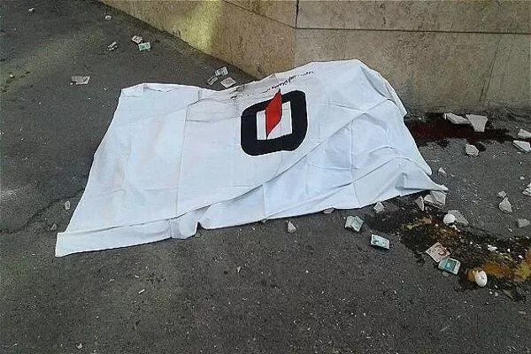 İran'da İsviçre elçiliğinin üst düzey çalışanı çok katlı binadan düşerek öldü İran'da İsviçre elçiliğinin üst düzey çalışanı çok katlı binadan düşerek öldü