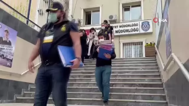 İstanbul'daki fuhuş operasyonunda gözaltına alınan 8 şüpheli tutuklandı İstanbul'daki fuhuş operasyonunda gözaltına alınan 8 şüpheli tutuklandı