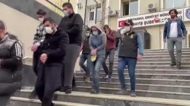 İstanbul'daki fuhuş operasyonunda gözaltına alınan 8 şüpheli tutuklandı İstanbul'daki fuhuş operasyonunda gözaltına alınan 8 şüpheli tutuklandı