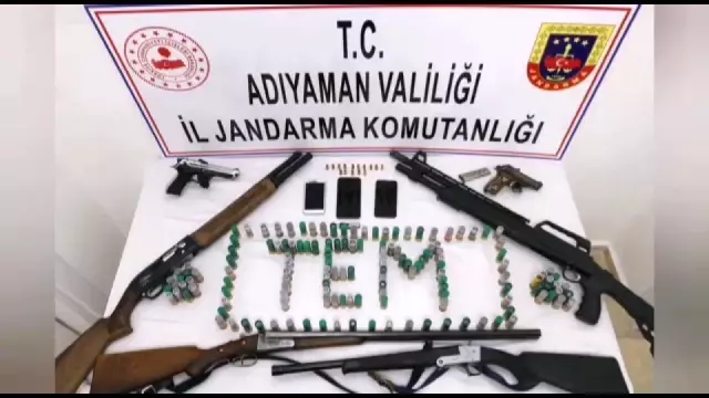 Jandarma terör örgütüne darbe üstüne darbe indirdi Jandarma terör örgütüne darbe üstüne darbe indirdi
