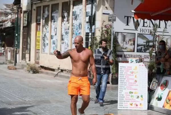 Kadın polise ahlaksız teklifte bulunan turist, mahkemede çark etti Kadın polise ahlaksız teklifte bulunan turist, mahkemede çark etti