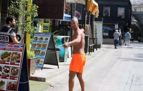 Kadın polise ahlaksız teklifte bulunan turist, mahkemede çark etti Kadın polise ahlaksız teklifte bulunan turist, mahkemede çark etti