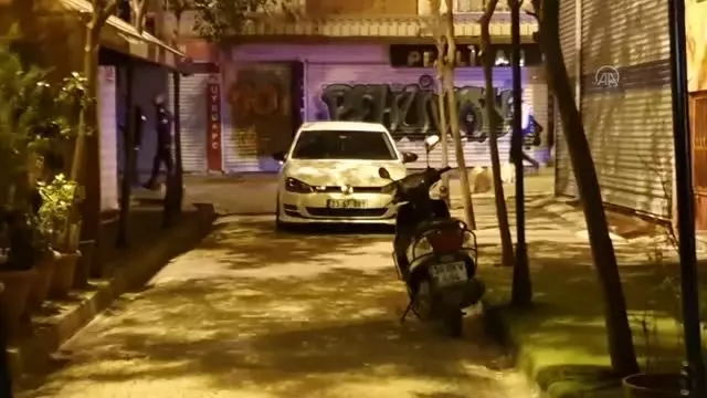 Kağıthane'de çıkan silahlı kavgada 3 kişi yaralandı Kağıthane'de çıkan silahlı kavgada 3 kişi yaralandı