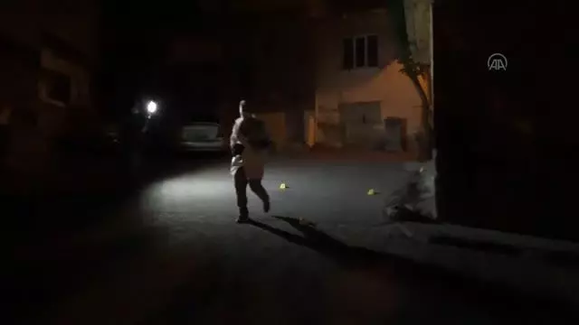 Son dakika haberi | KAHRAMANMARAŞ - Tam kapanma sürecini ihlal eden ve silahla havaya ateş eden 4 kişi yakalandı Son dakika haberi | KAHRAMANMARAŞ - Tam kapanma sürecini ihlal eden ve silahla havaya ateş eden 4 kişi yakalandı