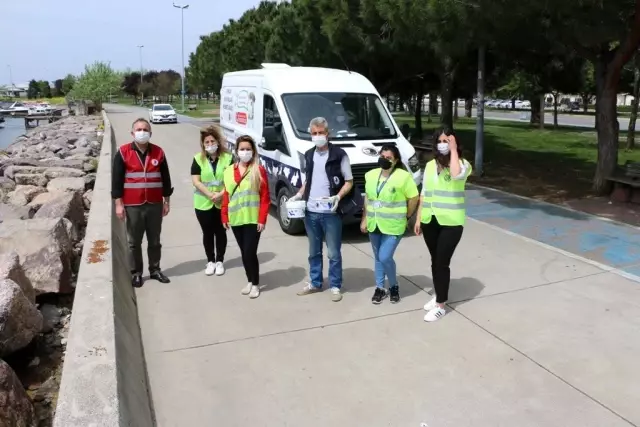 Kartal Belediyesi tam kapanma sürecinde de sokak hayvanlarının yanında Kartal Belediyesi tam kapanma sürecinde de sokak hayvanlarının yanında