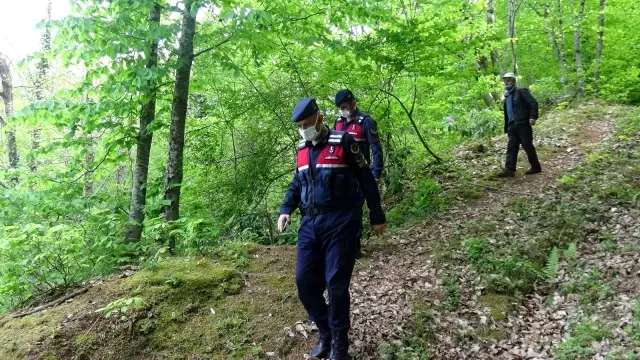 Kayıp yaşlı adamı bulmak için ekipler seferber oldu Kayıp yaşlı adamı bulmak için ekipler seferber oldu