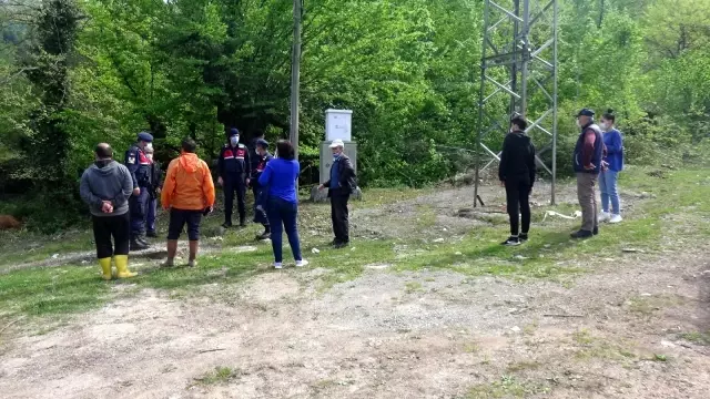 Kayıp yaşlı adamı bulmak için ekipler seferber oldu Kayıp yaşlı adamı bulmak için ekipler seferber oldu