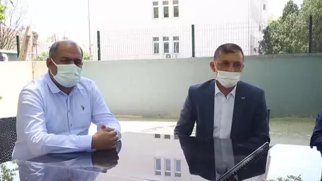 KIRKLARELİ - Roman dernek başkanları, hayatını kaybeden Piyade Er Sarmaşık'ın ailesini ziyaret etti KIRKLARELİ - Roman dernek başkanları, hayatını kaybeden Piyade Er Sarmaşık'ın ailesini ziyaret etti