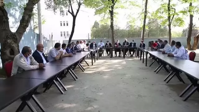 KIRKLARELİ - Vali Bilgin, Romanların sivil toplum kuruluşu temsilcileriyle görüştü KIRKLARELİ - Vali Bilgin, Romanların sivil toplum kuruluşu temsilcileriyle görüştü