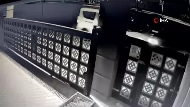 Son dakika haber | Kısıtlamayı ihlal eden gençler polisi görünce böyle kaçtı Son dakika haber | Kısıtlamayı ihlal eden gençler polisi görünce böyle kaçtı