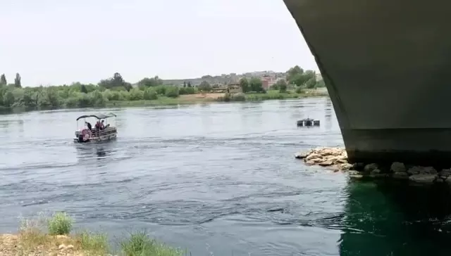 Köprüden birinin atladığı iddiası ekipleri alarma geçirdi Köprüden birinin atladığı iddiası ekipleri alarma geçirdi